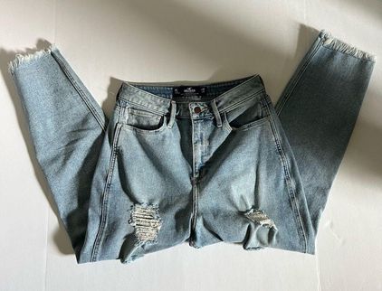 Hollister curvy ultra high rise mom jeans light wash distressed size