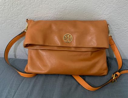 Tory Burch Willa Mini Top Handle Bag Toasted Pecan | Tory burch bag, Tory  burch, Tory burch purse