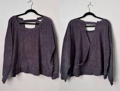 Joy Lab Top XL Gray Sweatshirt Womens Work Out Gym Yoga Running NWT - $21  New With Tags - From Alexis