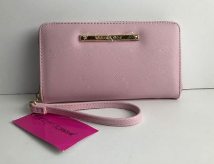 Betsey Johnson Blush Pink zip around Wallet Clutch Wristlet 39