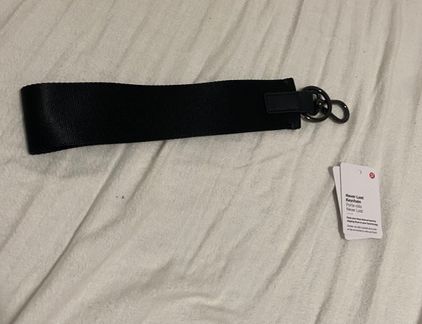 Lululemon Never Lost Keychain - Black