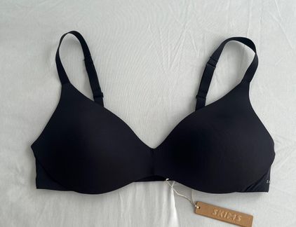 SKIMS NWT Wireless Form Push-up Bra in Onyx 38C Black Size 38 C - $32 New  With Tags - From Kimberley