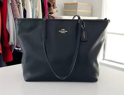 Coach Crossgrain Leather Pouch Bag