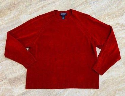 Roundtree & Yorke Long Sleeve Crew Neck Sweatshirt