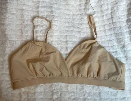 SAND ‘Fits Everybody’ Crossover Bralette