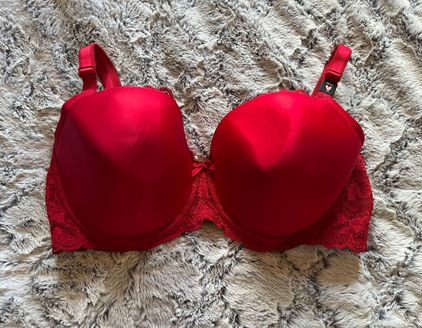 Victoria's Secret VS Red lace bra Size 40 F / DDD - $25 (28% Off Retail)  New With Tags - From Maddie