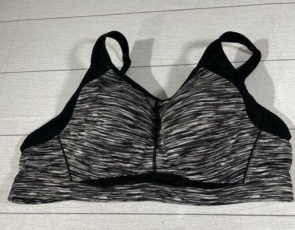 AMBRIELLE Black and Asphalt Cross-Trainer Bra Size 40D - $13 - From  Brilliant