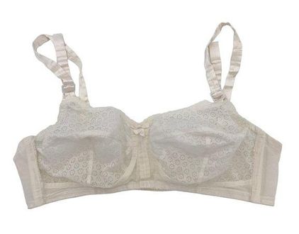 Vintage 1950s 60s Sno-flake Bow Bra by Bali Sheer Flower 2601 Union Tag  Size 36C - $40 - From Megan