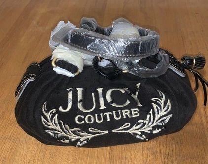 JUICY COUTURE Logo Embossed Faux Leather Black Crossbody Handbag – Price  Lane Clearance