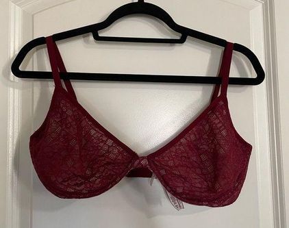 Victoria's Secret Body by Victoria Red Lace Unlined Plunge Bra Size