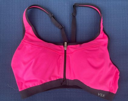 Victoria's Secret Sports Bra Pink Size 34 B - $26 (52% Off Retail) - From  Kara