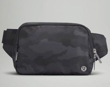 NWT Lululemon Everywhere Belt Bag in Black Large Size SOLD OUT