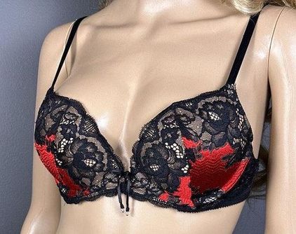 Victoria's Secret Very Sexy Seduction Bra 32C Red Black Embroidery Crystal  Size undefined - $33 - From K