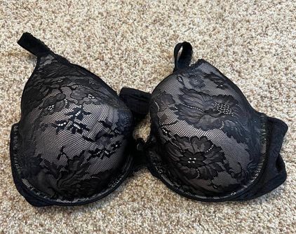 Victoria's Secret body by Victoria bra