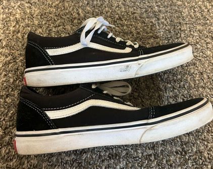 Youth size store 7 vans