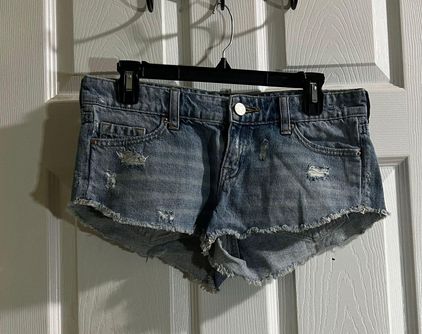 BDG dolphin Low Rise Denim Shorts Size 