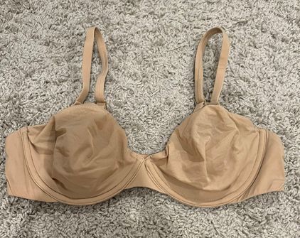 SKIMS Bra Tan Size 36 C - $35 New With Tags - From chic