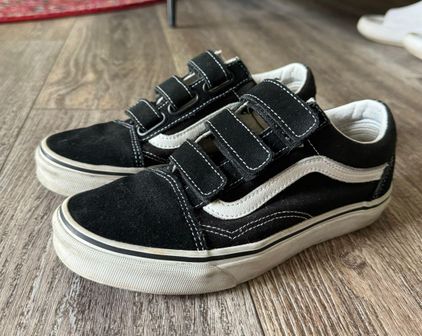 Vans Old Skool V Suede Canvas shoe Black Size 7 - $20 (73% Off Retail) -  From Natalie