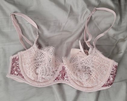 Victoria's Secret Unlined Pink Sequin Lace Bra Size 30C - $20 New