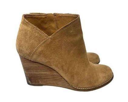 Boho - Tan Suede