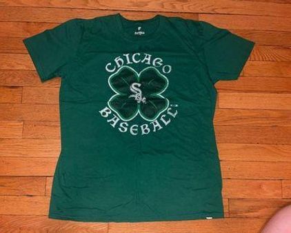 Fanatics Chicago White Sox Shamrock T-Shirt Green Size L - $13 - From  Mikayla