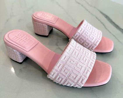 Givenchy Logo Slide Sandals in Pink | Lyst