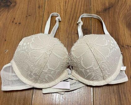 Victoria's Secret VS Push-Up bra size 32A - $11 - From Ashley