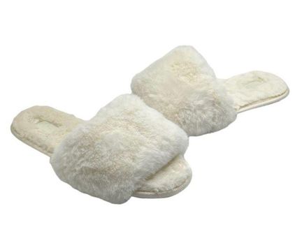 SKIMS Slippers White Size 5 - $40 - From Ali