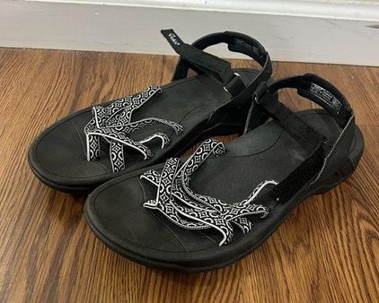 The Best Walking Sandals for Women 2024, Tested