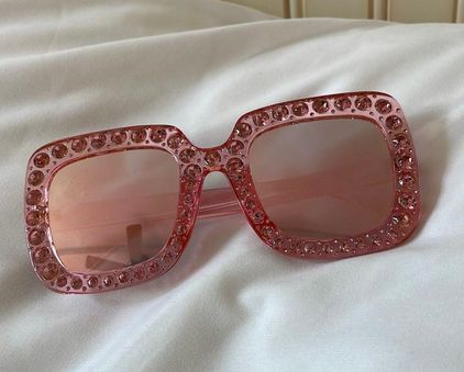 Oversized Square Rhinestone Sunglasses | Rhinestone sunglasses, Mirrored  lens sunglasses, Sunglasses