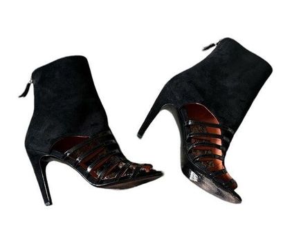 Via spiga black suede on sale booties