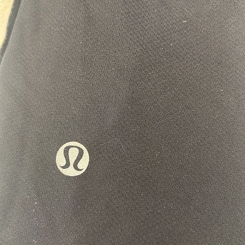 Lululemon black size 6 cropped leggings preppy activewear athleisure cute  comfy - $45 - From Abby