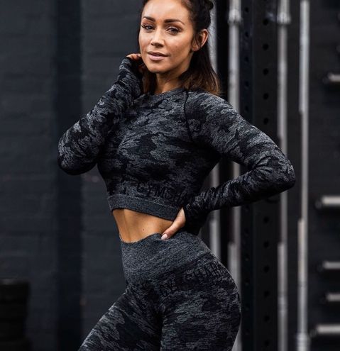 Gymshark Adapt Camo Seamless Long Sleeve Crop Top - Black