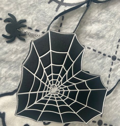 She's Wicked Spiderweb Crossbody Purse in Black