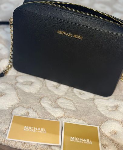 Michael Kors Jet Set Crossbody purse Black - $119 (68% Off Retail) - From  Mayra