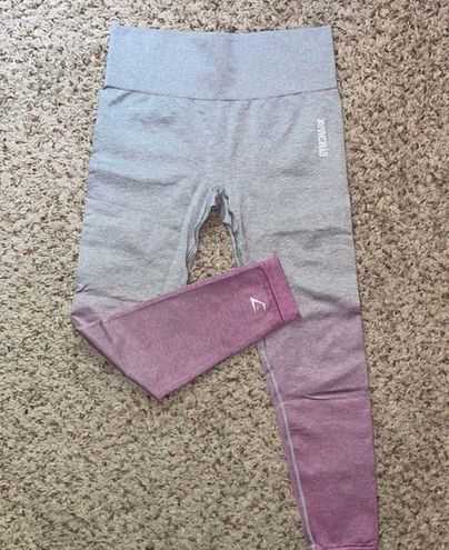 Stylish Gymshark Ombré Leggings in Chalk Pink/Gray