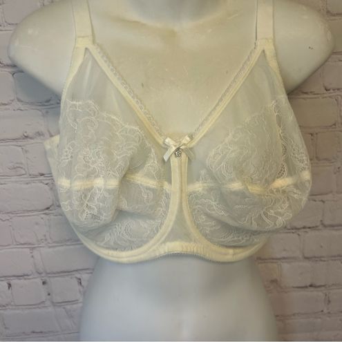 Wacoal Ladies cream textured lace adjustable underwire bra size 38G - $24 -  From April