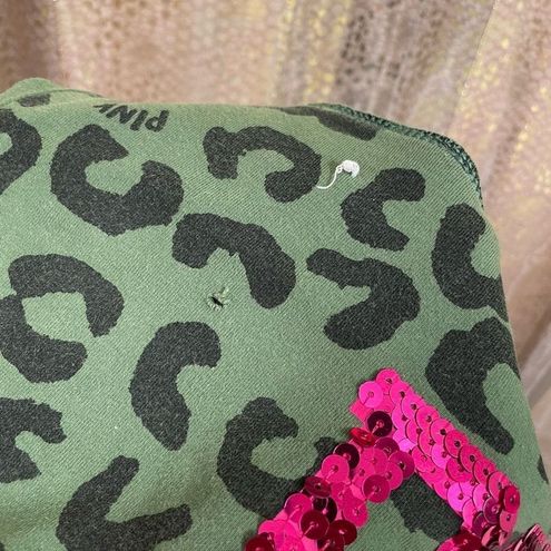 PINK - Victoria's Secret Y2K Leopard Foldover Pink Sequin Capri Leggings,  Large - $50 - From Jessica