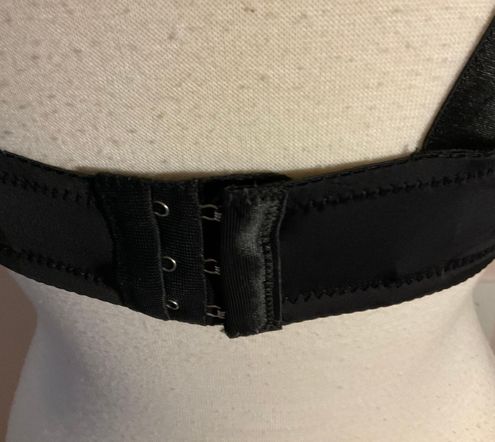 Emily Johnson NWT SEXY BLACK BRA. 38DD Size 38 E / DD - $19 (61% Off  Retail) New With Tags - From CYNTHIA