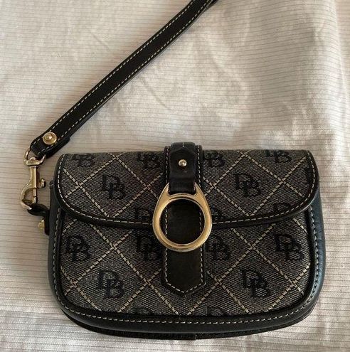 Dooney & Bourke small bag - $33 - From Holly