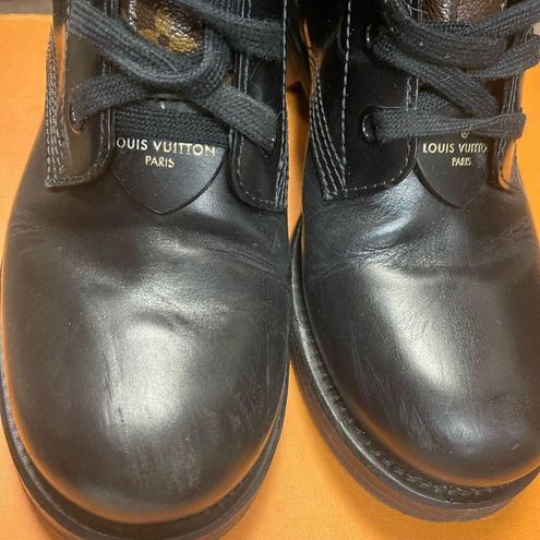 Louis Vuitton Authentic Boots 39 Size undefined - $1192 - From Stephanie