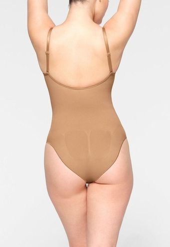 NWOT SKIMS Seamless Sculpt Brief Bodysuit in Sienna Size Small