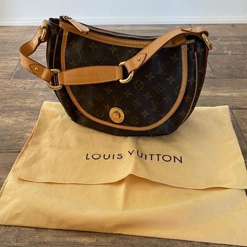 Tulum PM Handbag Luxury Designer By Louis Vuitton Size: Small