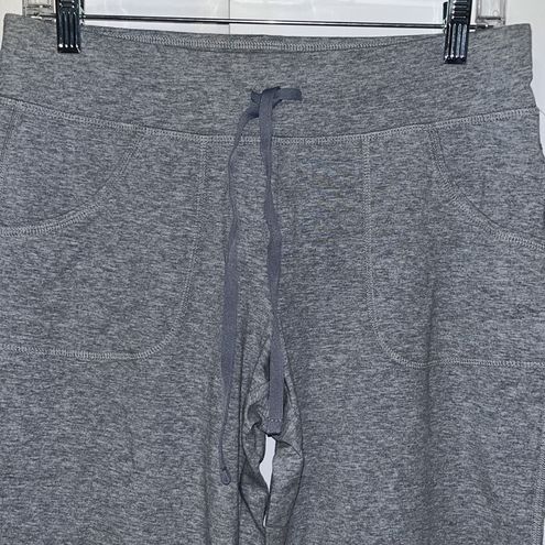 Athletic Works Knit Capri Pants Size Small 4-6 NWT Heather Gray Capris -  $15 New With Tags - From Regina