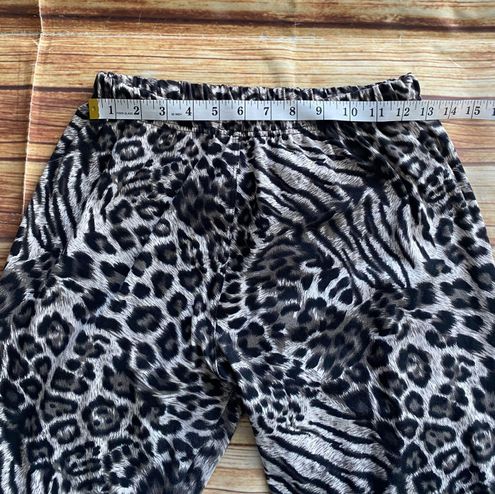 Shosho Women Animal Print Black Gray Legging Size XL - $22 (29% Off Retail)  - From Yarail