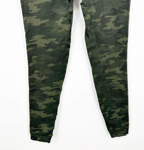 Spanx Look At Me Now Camo Cropped Seamless Leggings Green XS - $34
