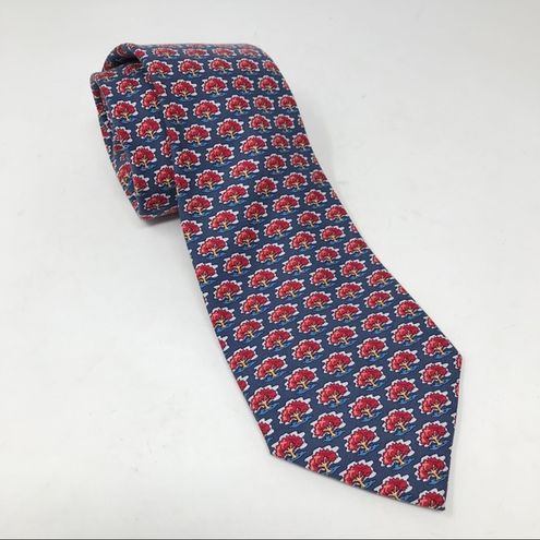 Red Vineyard Vines Tie