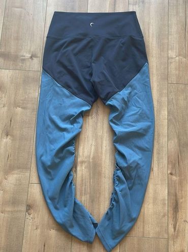 Zyia Active Storm Parallel blue leggings luxe hi rise Sz 8 10 Gray Ruched -  $55 - From Elizabeth