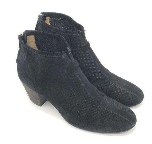 Aquatalia by Marvin K Xcellent Black Perforated ankle booties Size