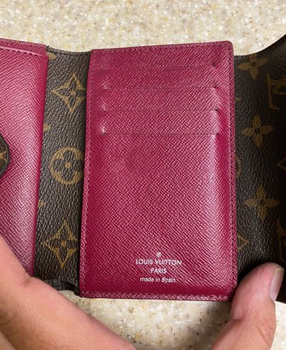 New LV wallets! 🤩 HO HOLDS because you can buy online! Free in store  pickup or free shipping over $100!! Copy and paste link to buy online!!